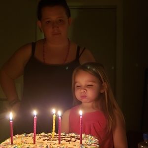 Meet your Posher, Zoie